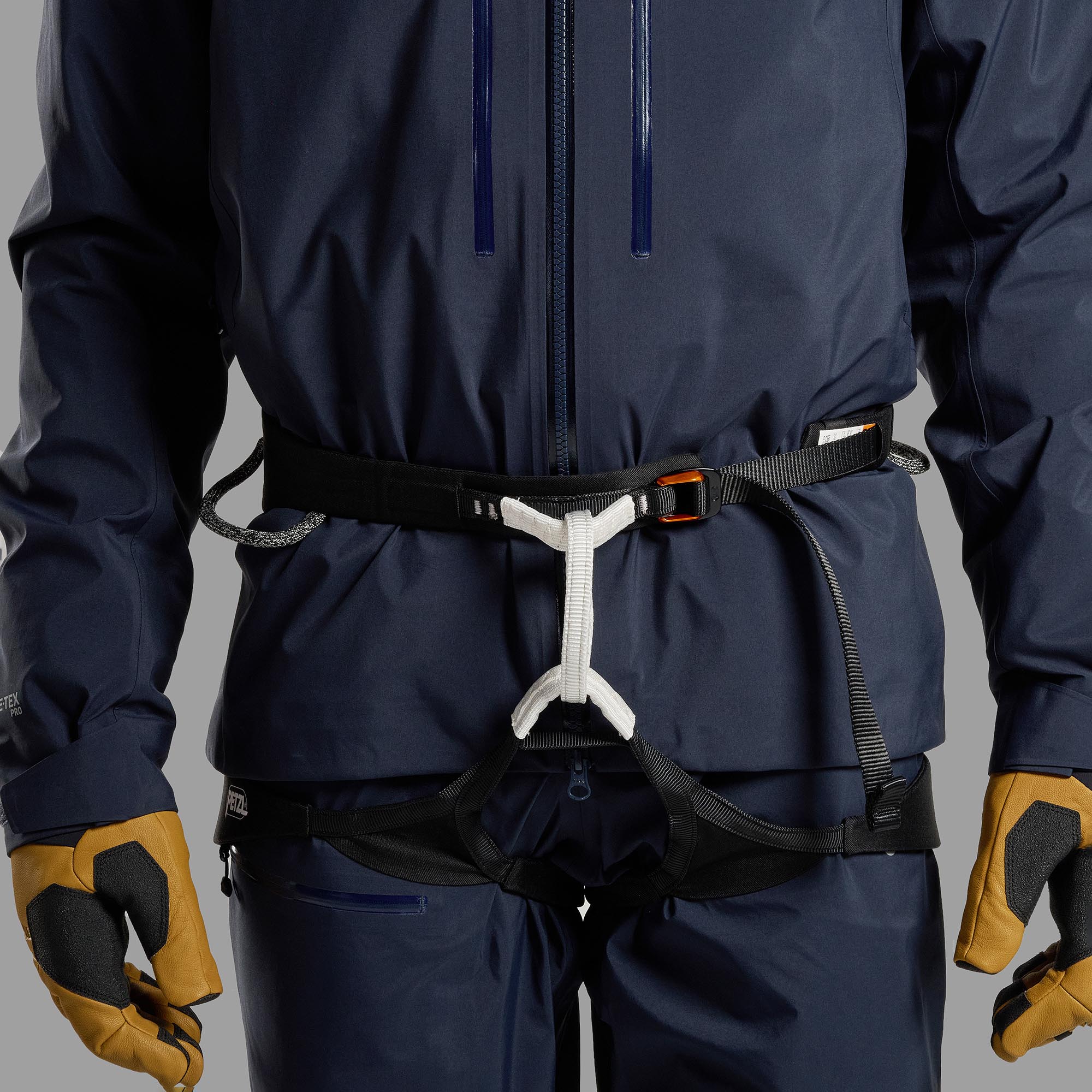 Montane Men's Alta XT Waterproof Jacket - Image 8