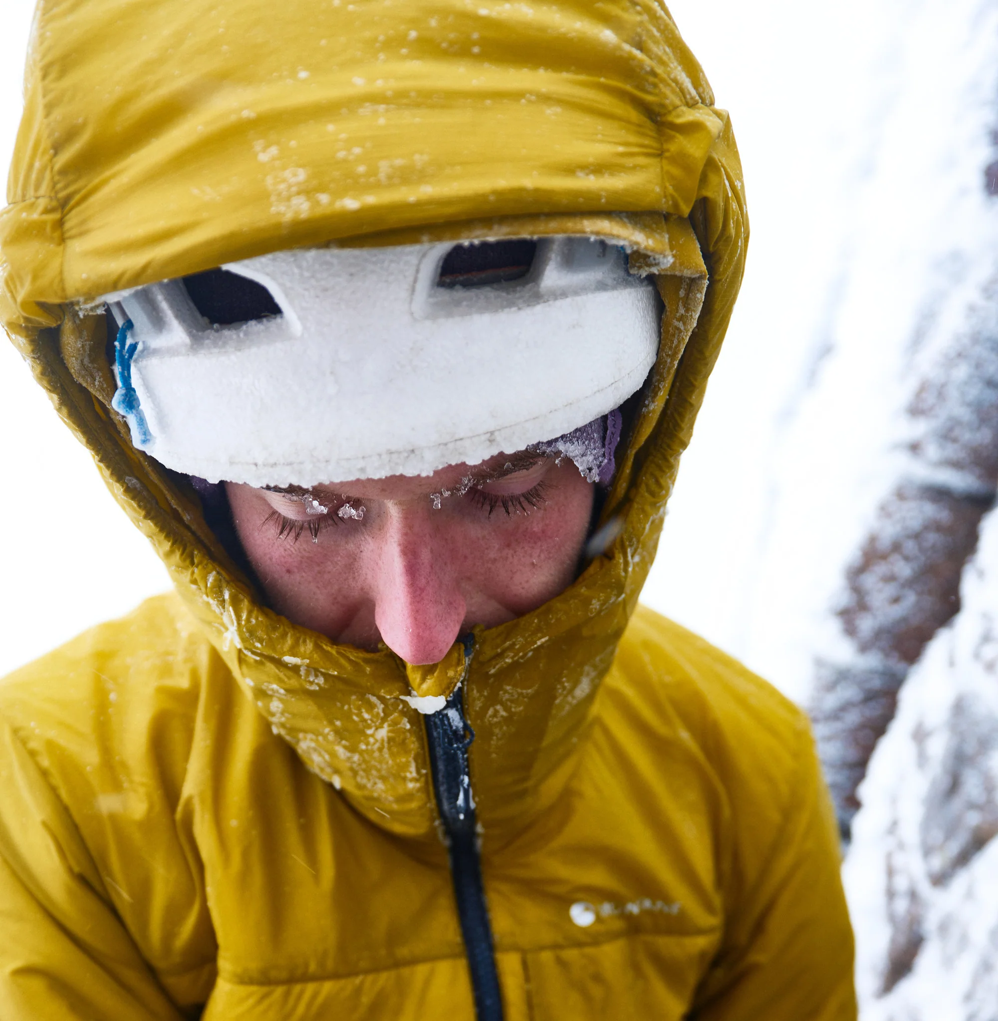 Montane Men's Fortes XT Hooded Insulated Jacket - Image 4