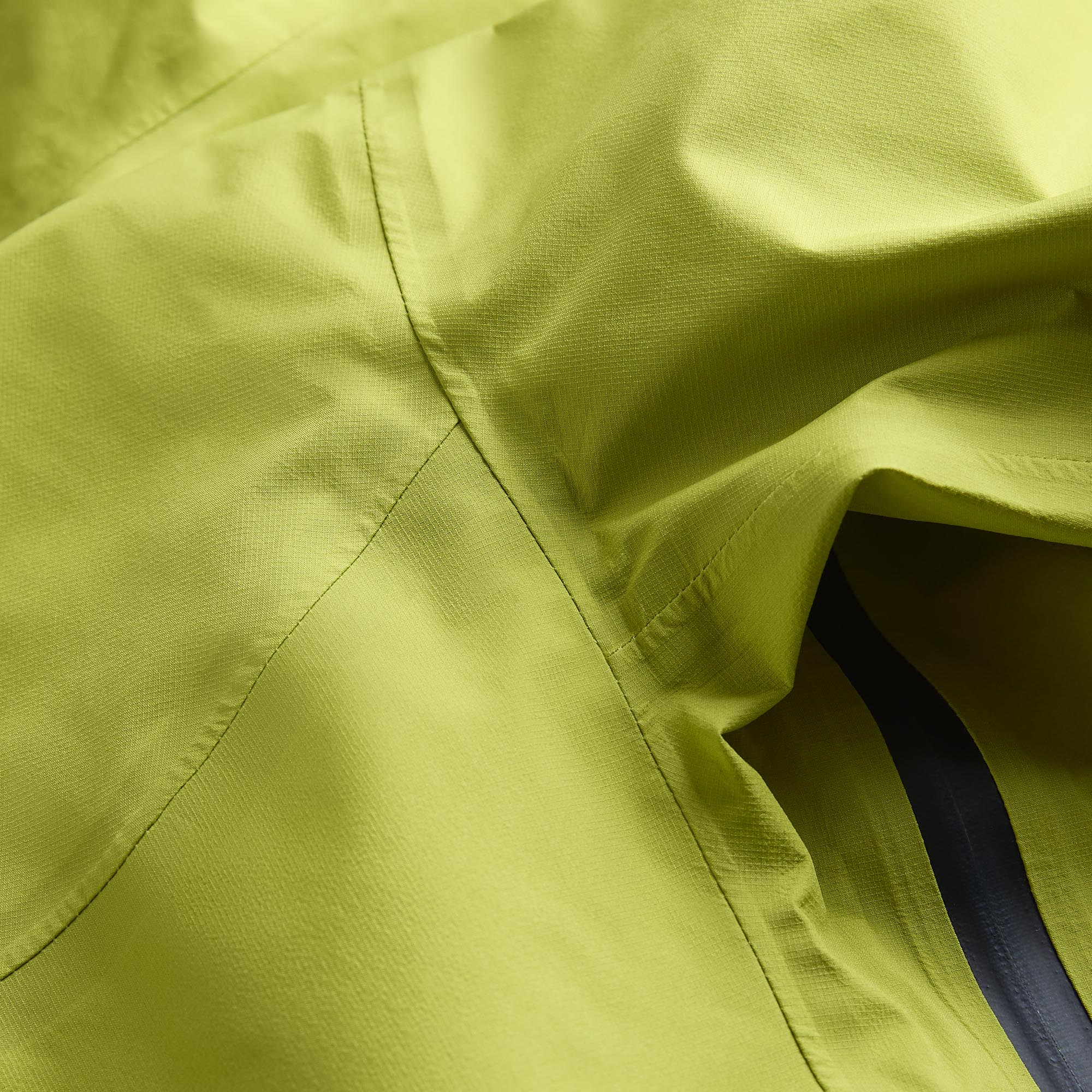 Montane Men's Niveus Lite Waterproof Jacket - Image 11