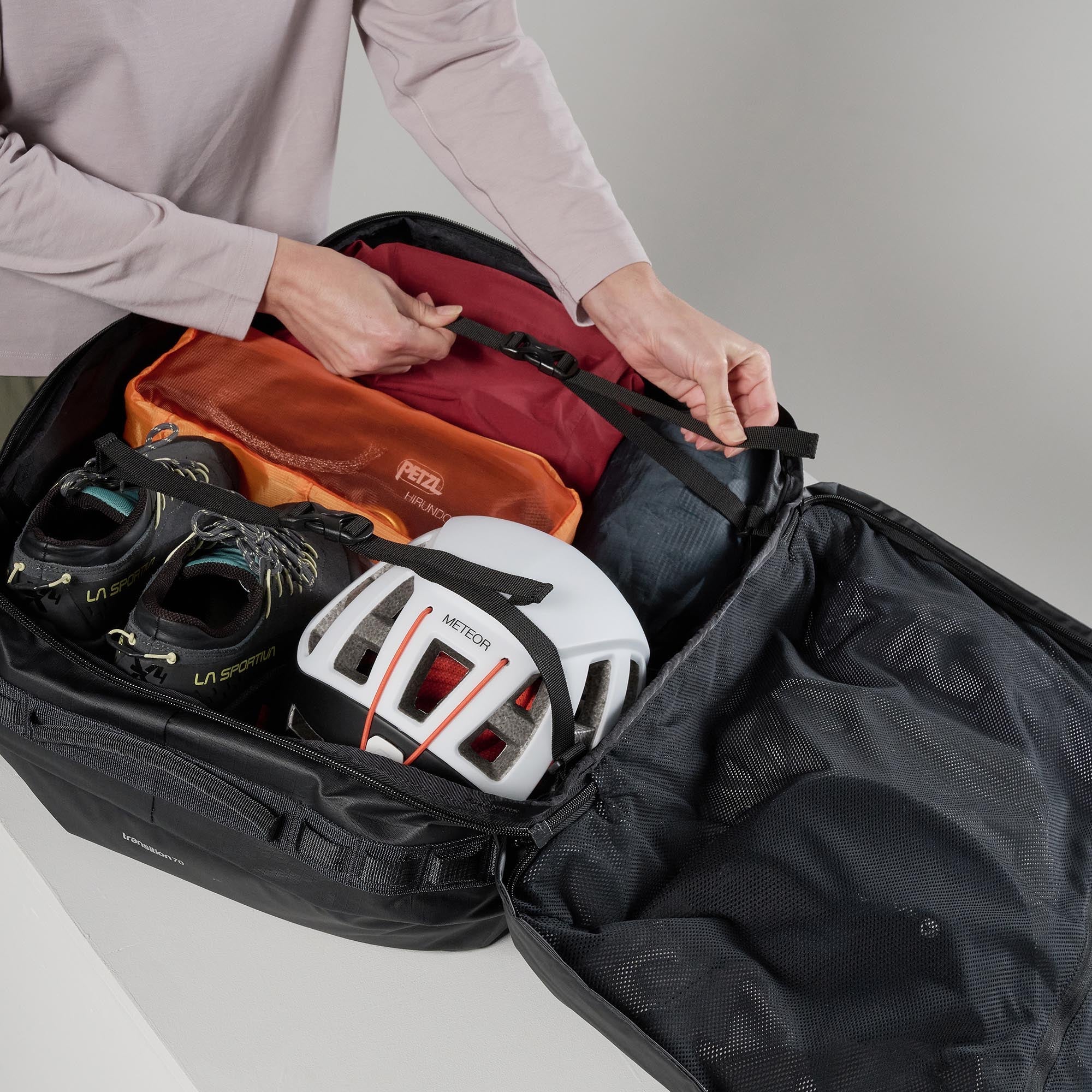 Montane Transition Duffel 70L - Image 12