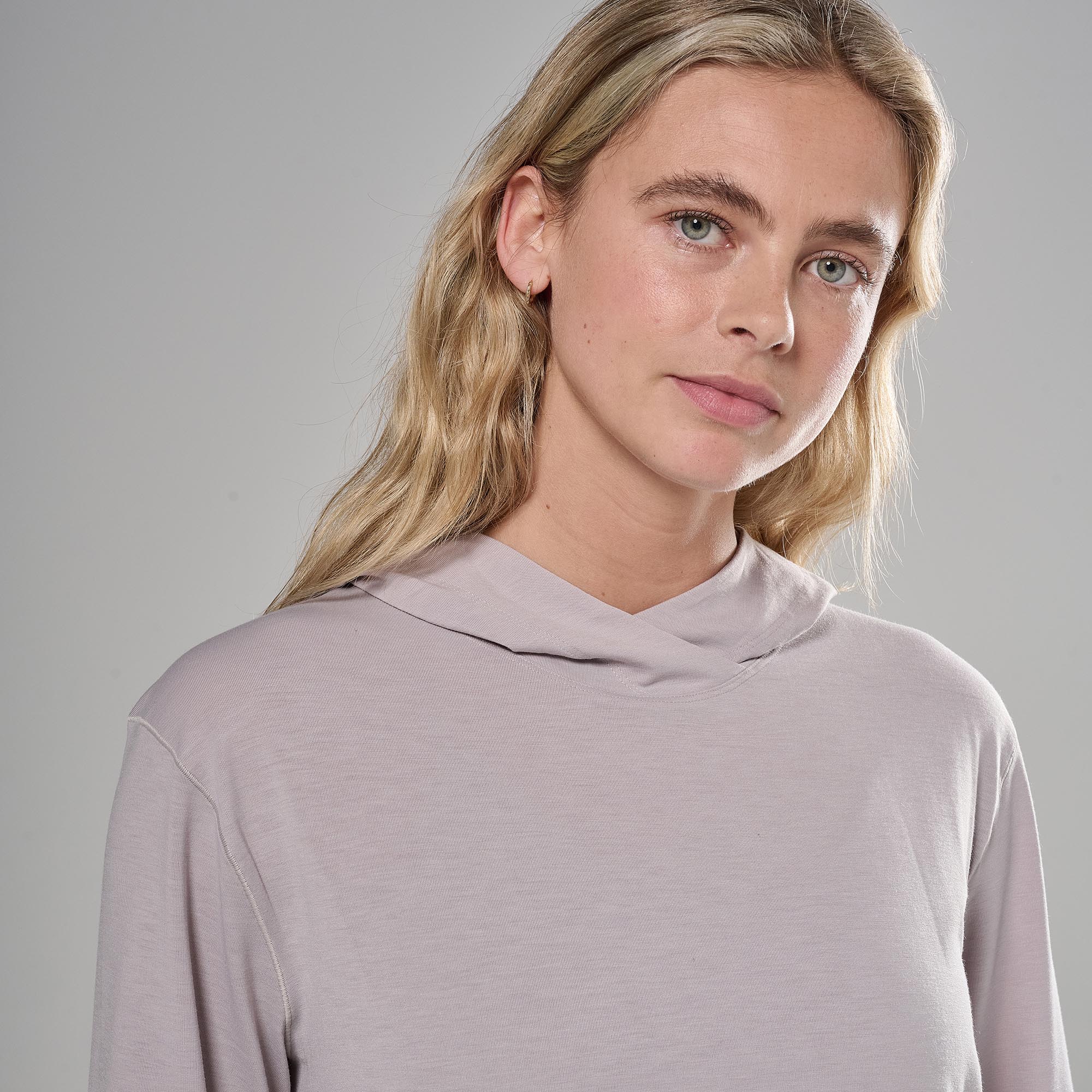 Montane Women's Alhena Merino Blend Hoodie - Image 10
