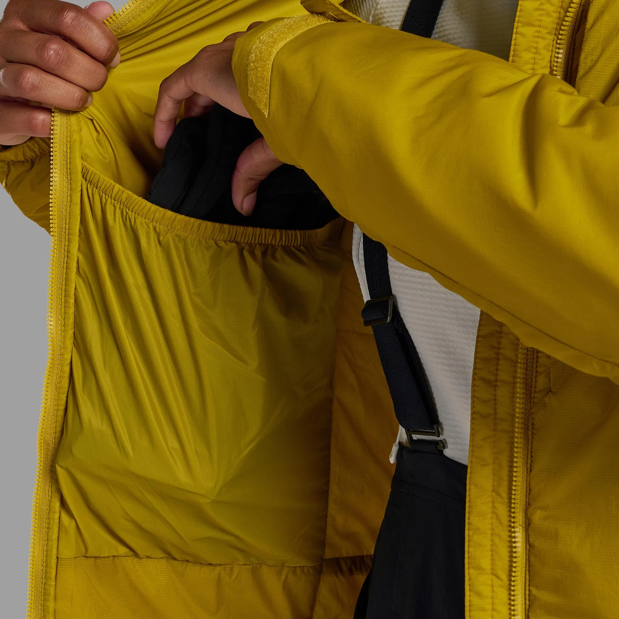 Montane Women's Fortes XT Hooded Insulated Jacket - Image 21