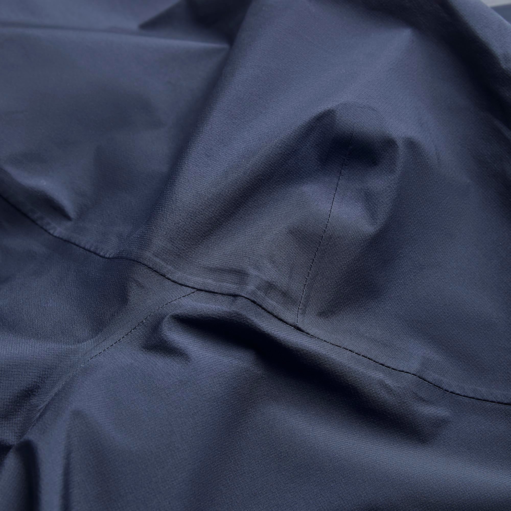 Montane Women's Niveus Lite Waterproof Jacket - Image 9