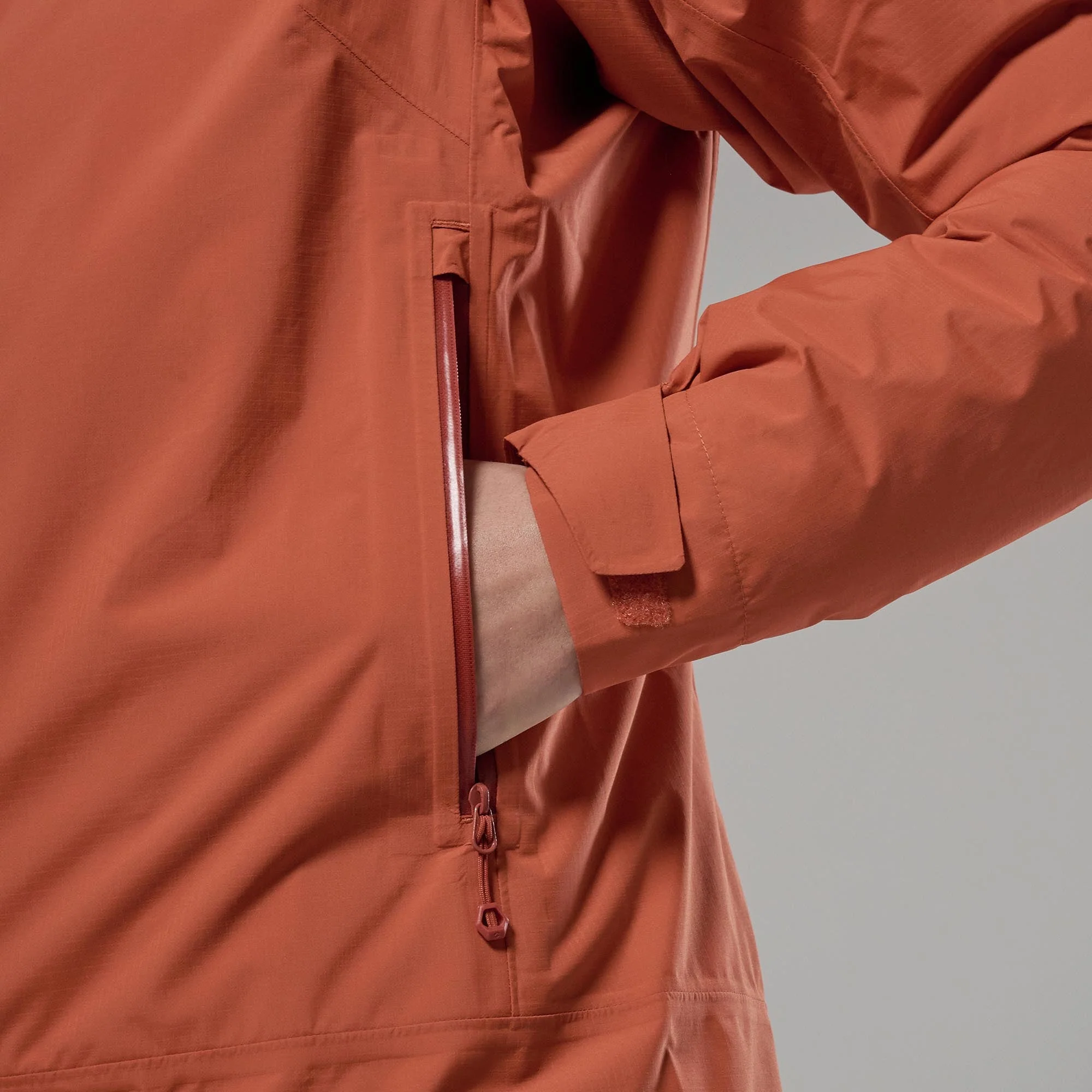 Montane Women's Norste Lite Waterproof Jacket - Image 5